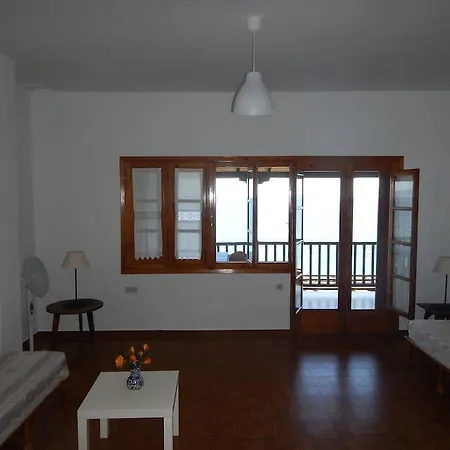 Sangue Blu Beachfront Holiday home *