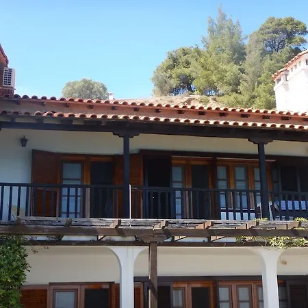 Sangue Blu Beachfront Holiday home *