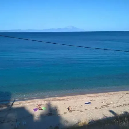 Sangue Blu Beachfront Holiday home