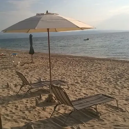 Sangue Blu Beachfront Holiday home