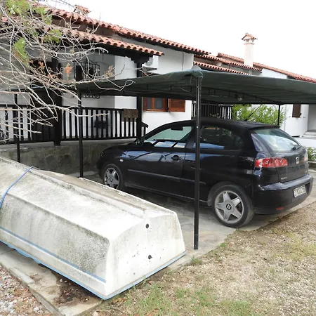 Prázdninový dům Sangue Blu Beachfront *