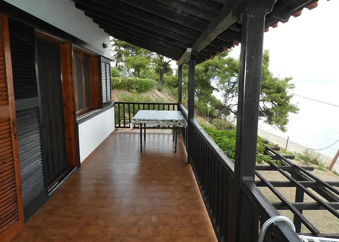 Sangue Blu Beachfront Holiday home *