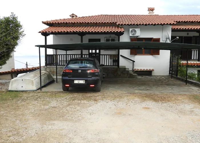 Sangue Blu Beachfront Holiday home *