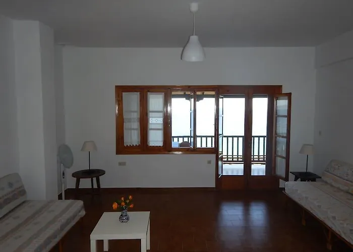 Sangue Blu Beachfront Holiday home *